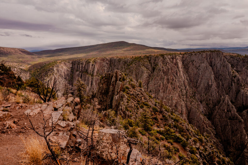 South Rim Overlook & Uncompahgre Mesa Horizon — Black Canyon of the Gunnison National Park, Colorado (2026)